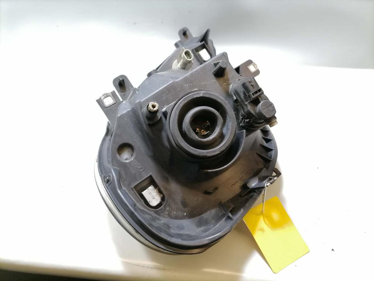 Renault Trafic 2 Scheinwerfer vorn rechts Halogen Facelift Zubehör Bj.2011